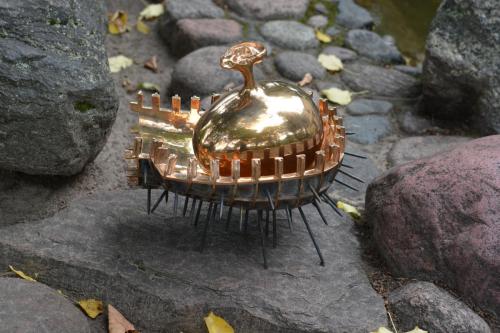 Inner and Outer Form III, 2014, bronze